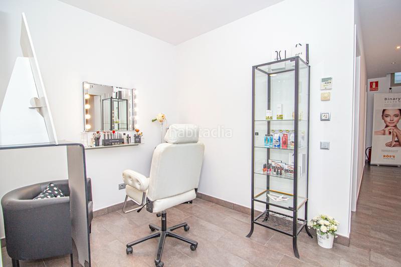 Foto 0a4ad718-d99a-4e31-a783-c63d5fc9e3a9. Locale commerciale con riscaldamento in Nord Oest - Can Noguera Garriga (La)