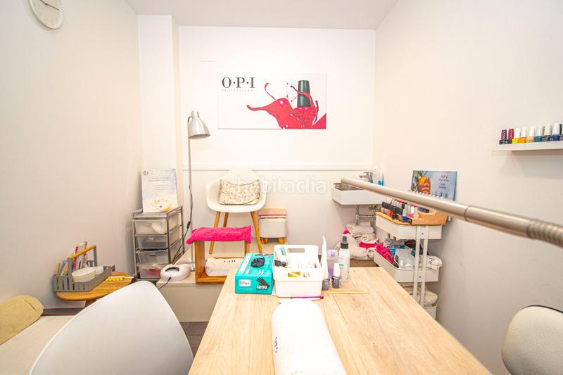 Foto babc7ab4-98e7-41ad-92ec-f0ba052c57f7. Locale commerciale con riscaldamento in Nord Oest - Can Noguera Garriga (La)