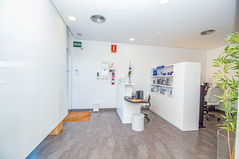 Foto cdc3cf5d-65c4-4b7d-966c-887838ea07d1. Locale commerciale con riscaldamento in Nord Oest - Can Noguera Garriga (La)