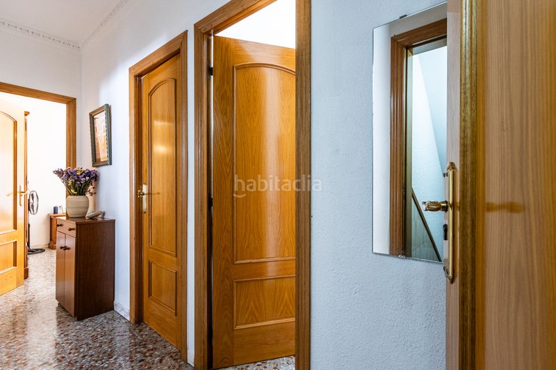 Foto 508acc69-b2ec-48d9-a1c3-cad40b8f1835. Casa aparellada amb calefacció a Ca n'Oriac Sabadell