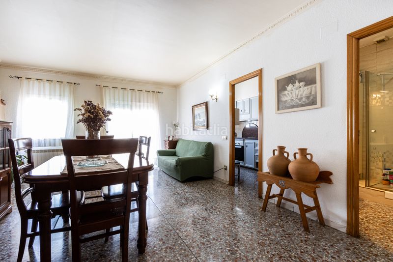 Foto e2d9abbc-523a-403e-8651-40b286265187. Casa aparellada amb calefacció a Ca n'Oriac Sabadell