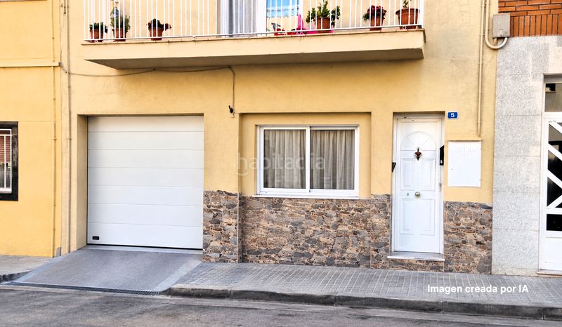 Foto ec138d3c-2d08-42be-b844-cc0ef853efa2. Casa aparellada amb calefacció a Ca n'Oriac Sabadell