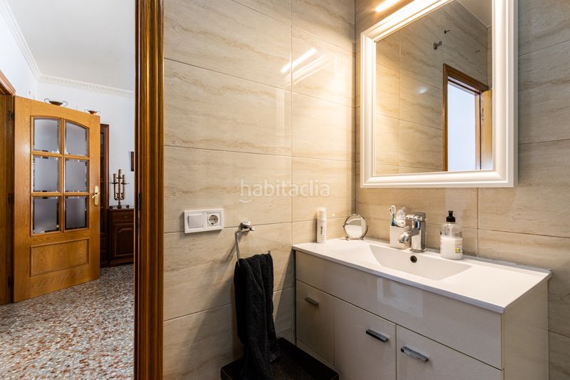 Foto fb10a9a4-8213-41a6-870a-f07ee62360e4. Casa aparellada amb calefacció a Ca n'Oriac Sabadell