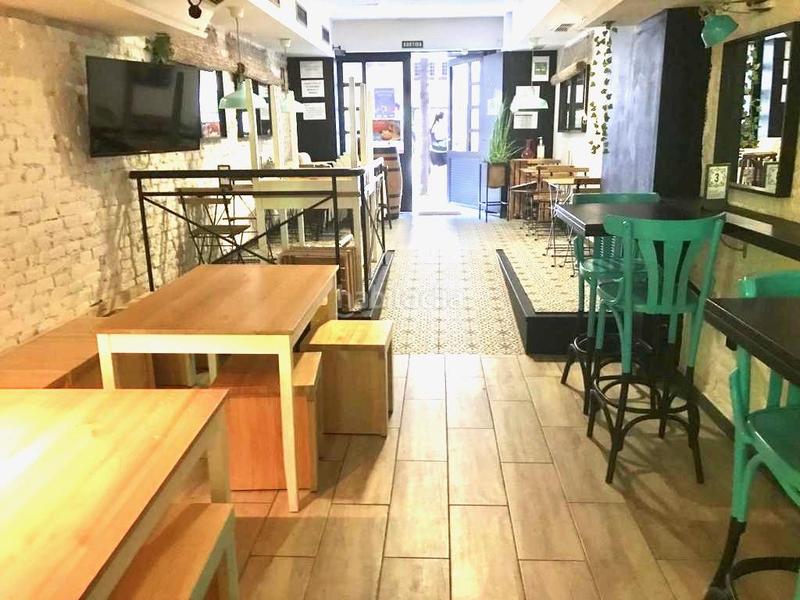 Foto a6f40582-611d-4e9b-a3d7-dc94d4e65e34. Traspàs local comercial a L´Antiga Esquerra de l´Eixample Barcelona