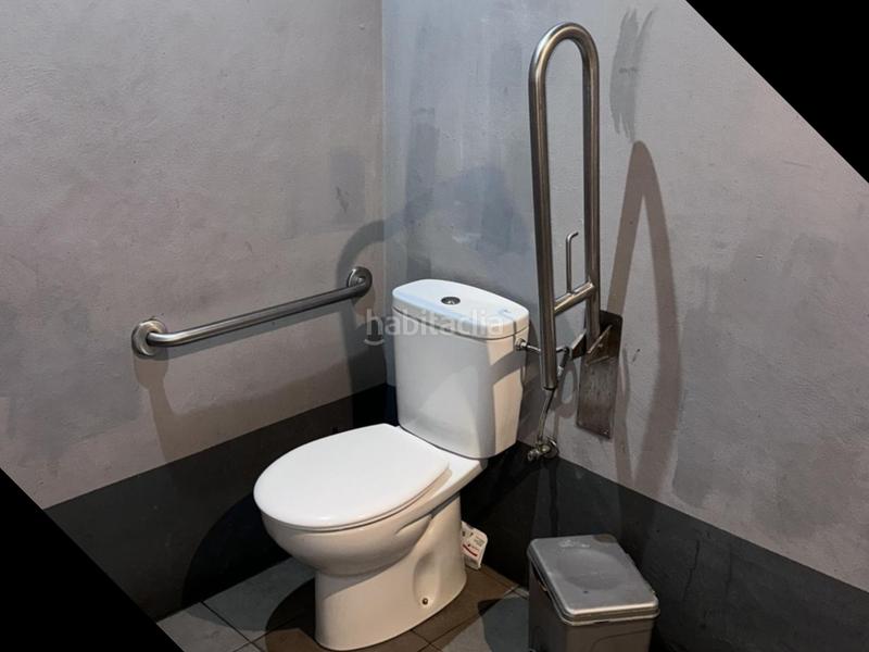 Foto cccbf1af-bc0d-4a19-96a2-af96de4e4e98. Rent business premise in El Poble Sec - Parc de Montjuïc Barcelona