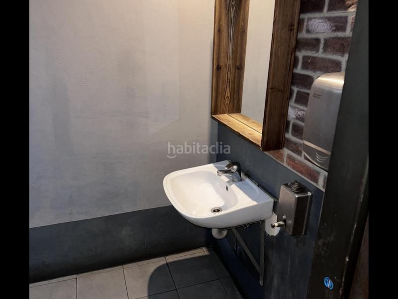 Foto b1468679-b1f0-4364-af3e-b9d13530ec05. Pas-de-porte local commercial dans El Poble Sec - Parc de Montjuïc Barcelona