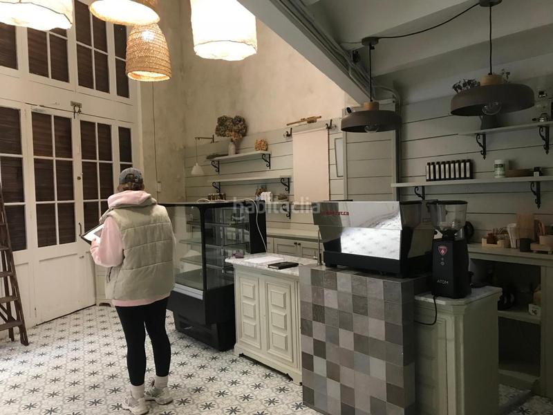 Foto ad939560-4711-4062-8968-81f7b37b58c6. Pas-de-porte local commercial dans Vila de Gràcia Barcelona