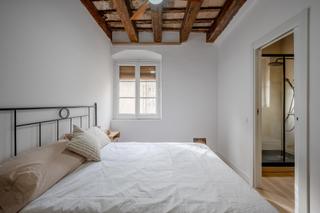 Etagenwohnung  De la princesa. Piso muy luminoso reformado.actualmente alquilado