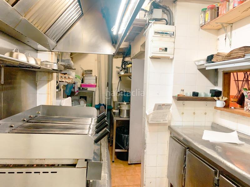 Foto 406fd2ea-5102-4c95-8813-51bc37cd2f5d. Alquiler local comercial traspaso gracia esquina plaça del sol restaurante con encanto licencia c3 cocina perfectatraspaso 98.000 euros en Barcelona