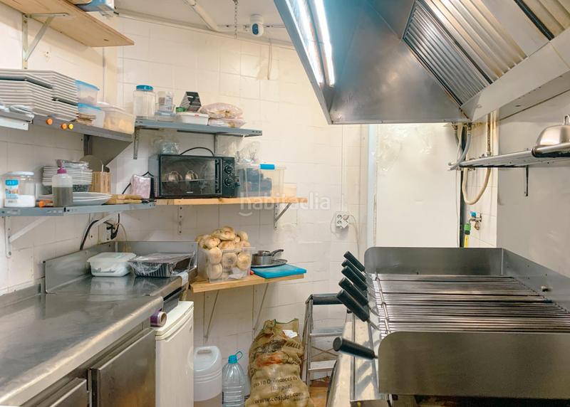 Foto 6f88c04d-9b96-46aa-a2a9-e31dcc41dd2e. Alquiler local comercial traspaso gracia esquina plaça del sol restaurante con encanto licencia c3 cocina perfectatraspaso 98.000 euros en Barcelona