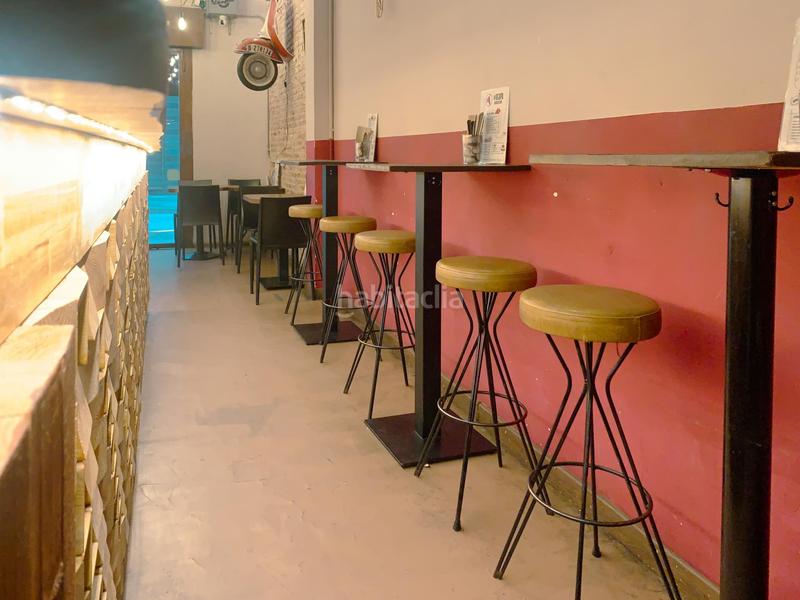 Foto fef4730f-628e-4deb-bc27-53a7aedf97bb. Alquiler local comercial traspaso gracia esquina plaça del sol restaurante con encanto licencia c3 cocina perfectatraspaso 98.000 euros en Barcelona