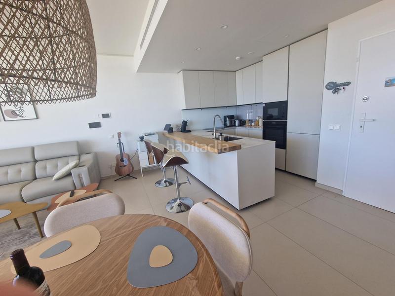Foto 50db7e9b-2323-45d4-bbef-24b56f2340aa. Piso apartamento de lujo con vistas panorámicas al mar elegancia, luz y serenidad en Mijas
