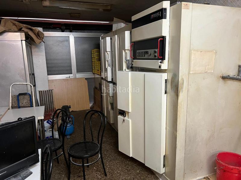 Foto 007c47a4-25b7-475b-954f-6df16655ccf9. Traspàs local comercial a Centre Cornellà de Llobregat