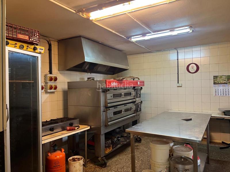 Foto 185a5584-ad87-4eb6-9c44-0c391ea6275c. Traspàs local comercial a Centre Cornellà de Llobregat