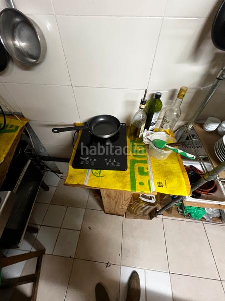 Foto dd8b9cf9-c78e-4512-88d7-8b2211705af5. Alquiler local comercial bar en funcionamiento ubicación excepcional en santsmontjuïc. en Barcelona