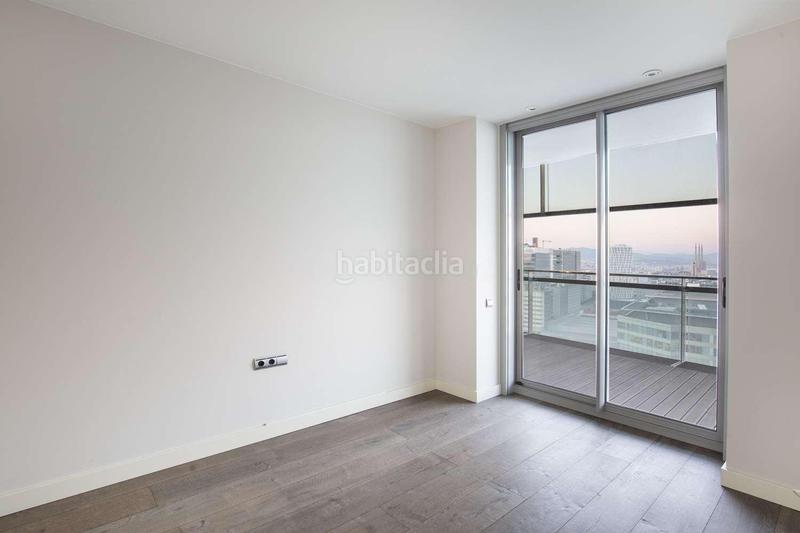 Foto d8b12ced-cbc6-4ed2-b6cd-17119ec81b50. Appartamento con riscaldamento parcheggio piscina in Barcelona
