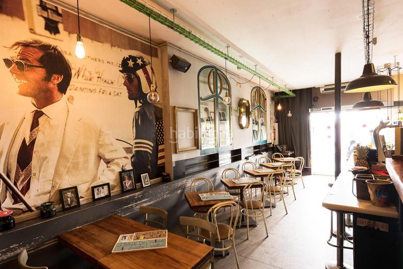 Foto 78aaacad-b973-4340-a279-1d24b7877596. Pas-de-porte local commercial dans Raval Barcelona