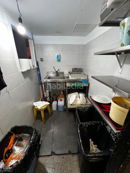 Foto c73d9452-15c7-40a1-b5ab-d415e4ba7e16. Pas-de-porte local commercial dans Raval Barcelona