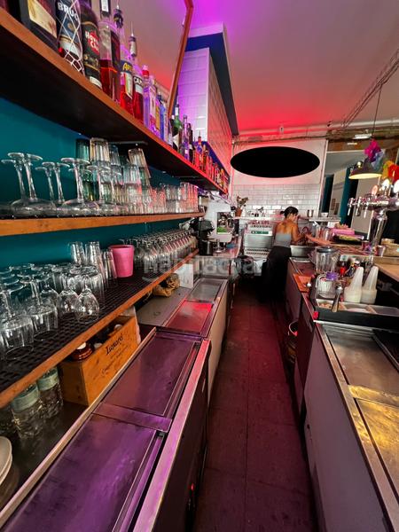 Foto e388a1f7-9f5a-4942-bac7-b1198bc9967f. Traspàs local comercial a Raval Barcelona