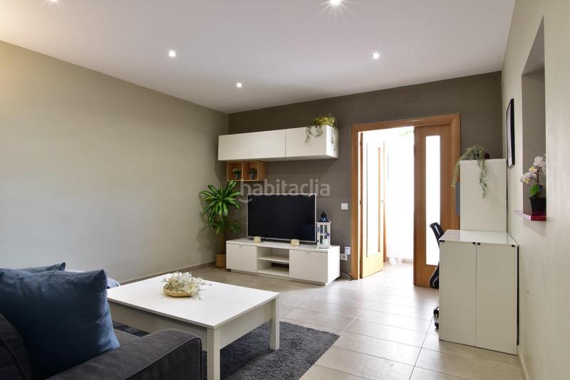 Foto 559f36c2-29f6-4f58-aa35-270bc355d3d0. Piso en Poblenou Barcelona