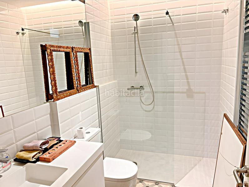 Foto 1116f3db-e19e-4c99-8aa4-6c52cf9e61d3. Flat with heating in Gòtic Barcelona