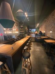 Lloguer Local Comercial a L´Antiga Esquerra de l´Eixample. Muy bonito restaurante, licencia c3 mixta, completamente renovad