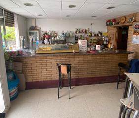 Traspàs Local Comercial a Roses-Castellbell. Restaurante con terraza de 8 mesas de 4 sillas, licencia c3, tra