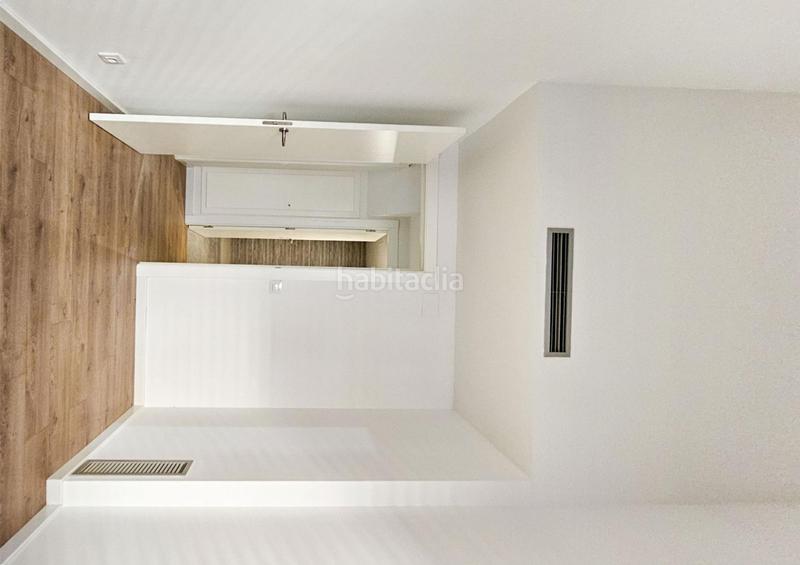 Foto 20f82291-97d1-408f-952d-0134b9bae83d. Duplex avec chauffage dans Prosperitat Barcelona