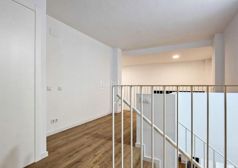 Foto a6dbc186-c6fa-4c03-8f3d-17f814074981. Duplex avec chauffage dans Prosperitat Barcelona