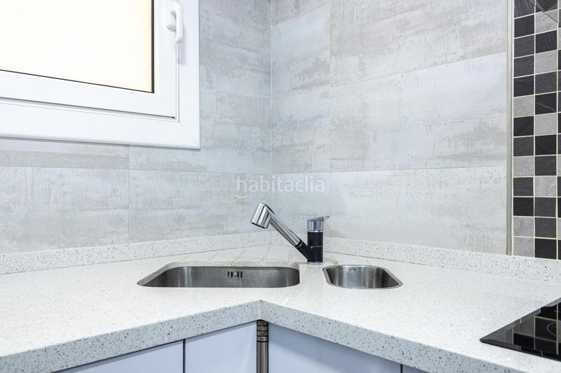 Foto 005d8a9c-8f76-4bd6-b846-a41fdb7ced7f. Flat with heating in El Camp de l´Arpa del Clot Barcelona