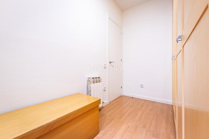 Foto bcfe24ac-264d-4a2f-a97e-3c96acf0ba3b. Flat with heating in El Camp de l´Arpa del Clot Barcelona