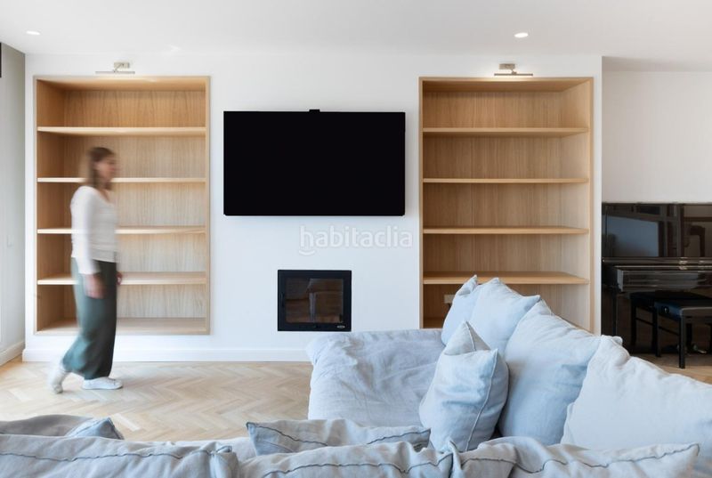 Foto 3e45f1ff-6177-40f5-bb23-5539df12e291. Pis amb calefacció a El Poble Sec - Parc de Montjuïc Barcelona