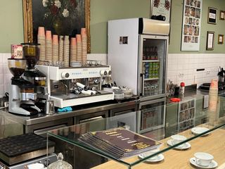 Traspaso Local Comercial en Dreta de l�Eixample. Traspaso cafeter�a  brunch en eixample  195.000