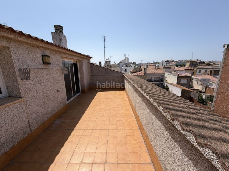 Foto a75a3349-8924-420d-8c23-f39b9cc91e56. Tríplex amb calefacció a Centre Pineda de Mar