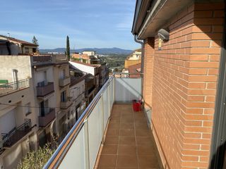 Flat  Onze de setembre. Piso dúplex en venta en gelida