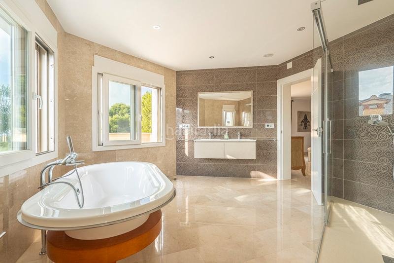 Foto 739b2484-fb99-411e-b947-a3d70d7f53a4. Chalet con riscaldamento parcheggio piscina in Cala Advocat-Baladrar Benissa