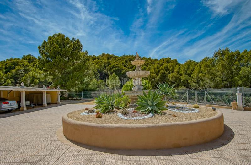 Foto 0b7e75d2-1b5c-44f9-ae8c-6434182bb1fa. Chalet con riscaldamento parcheggio piscina in La Nucia Pueblo Nucia (la)