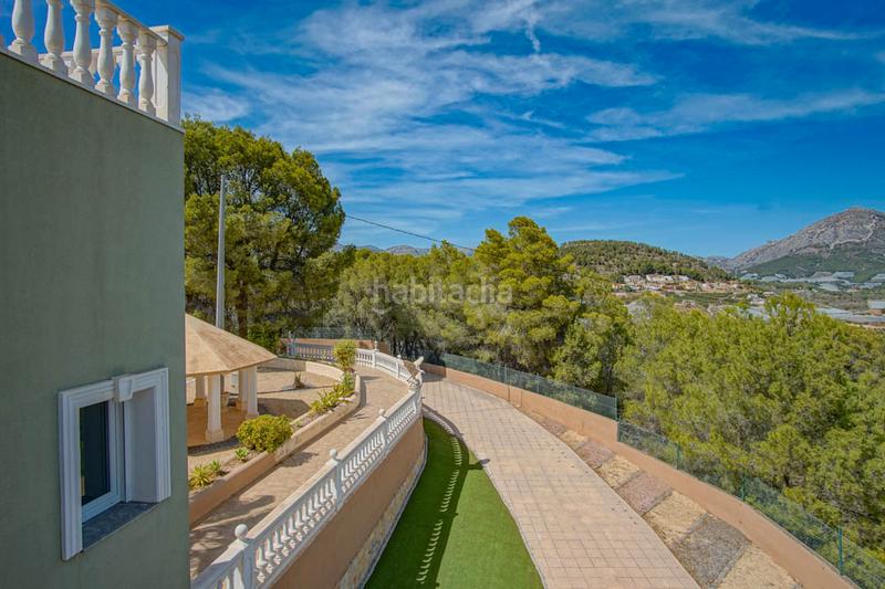 Foto 9952a1ec-a8a1-4e92-bcac-06875a8bedec. Chalet con riscaldamento parcheggio piscina in La Nucia Pueblo Nucia (la)