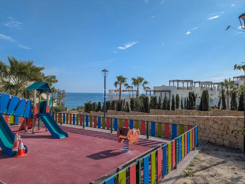 Foto b75bf6c4-67be-44c0-a3df-7020434b2c00. Piso en Pueblo Acantilado-Lanuza Campello (el)