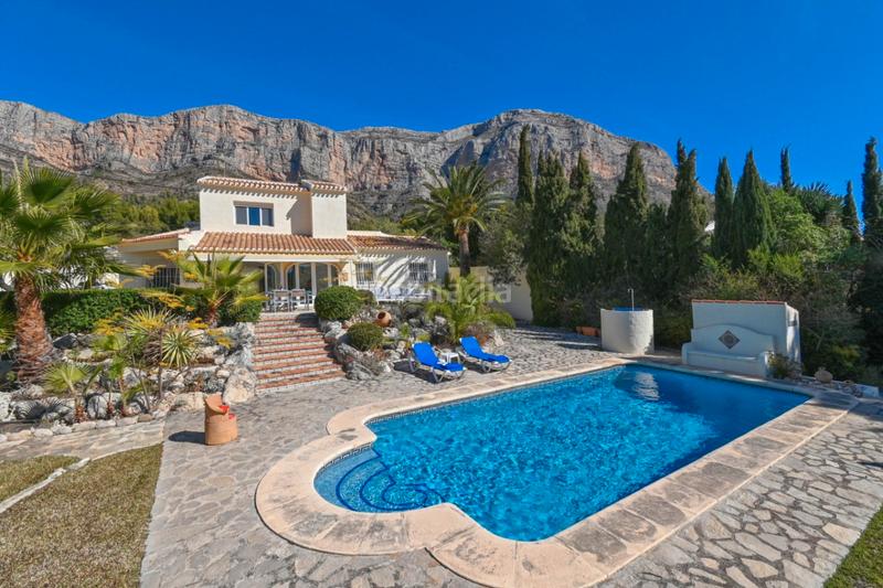 Foto 50f6c4e4-5d3d-48b3-a981-9b22b73db738. Chalet con riscaldamento parcheggio piscina in Montgó - Ermita Xàbia