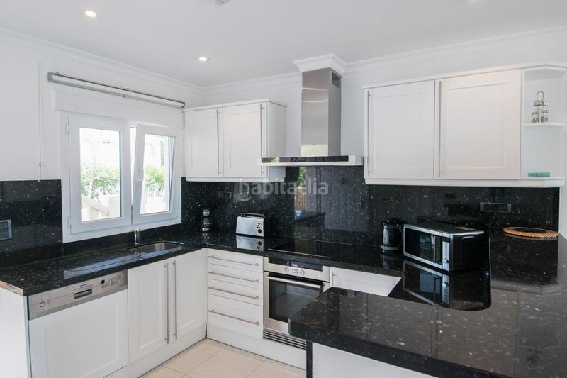 Foto f9377931-0f4d-471f-b1c8-1737e8ac9d33. Etagenwohnung mit heizung pool in Cala Advocat-Baladrar Benissa