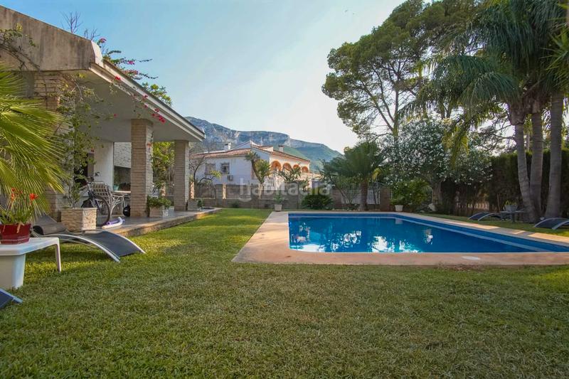 Foto d1c73cf0-9adf-4a51-b72b-6e4f60033eae. Chalet avec chauffage parking piscine dans El Montgó Dénia