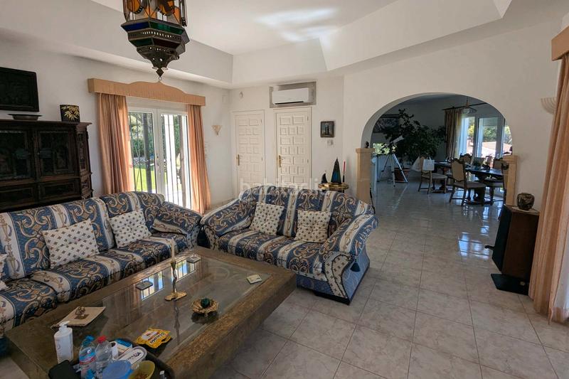 Foto 0fc03be3-65f4-42c4-8d74-487669bfbb23. Chalet mit heizung pool in El Montgó Dénia