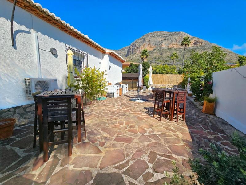 Foto 0424528c-ba0c-47cd-ba6f-b6c17b8bf9eb. Chalet con riscaldamento parcheggio piscina in Montgó - Ermita Xàbia