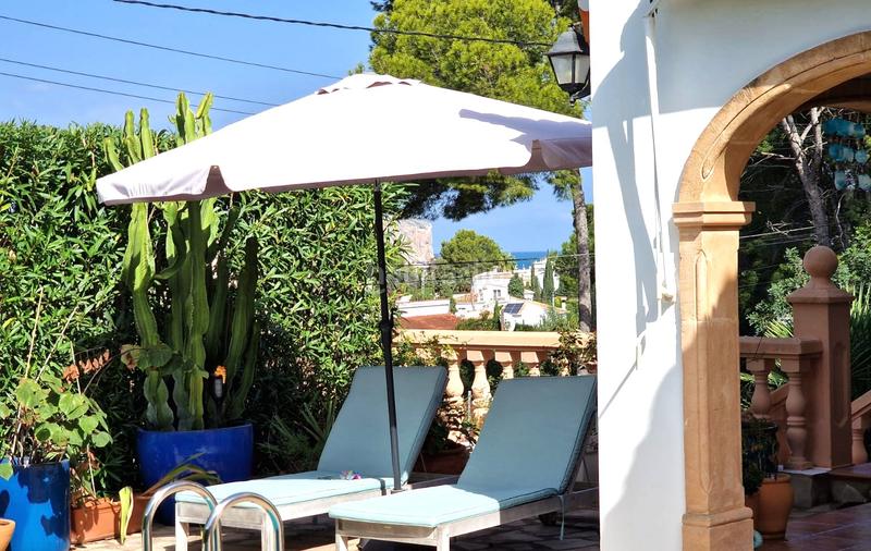 Foto 166f05a9-21a8-4c6d-81bc-78e4017dfcd6. Chalet mit pool in Centro Ciudad Xàbia