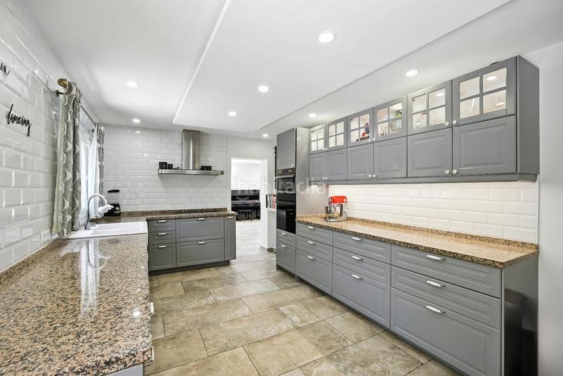 Foto 8a24cbcf-172a-4e34-b5f2-942683eff84c. Chalet with pool in Centro Ciudad Xàbia