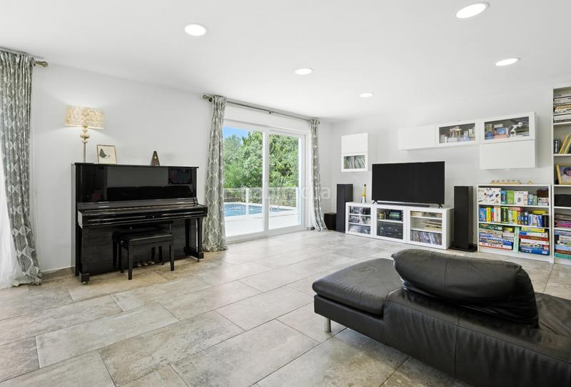 Foto a7ea0f18-78ad-4157-8e49-d05123513ef8. Chalet with pool in Centro Ciudad Xàbia