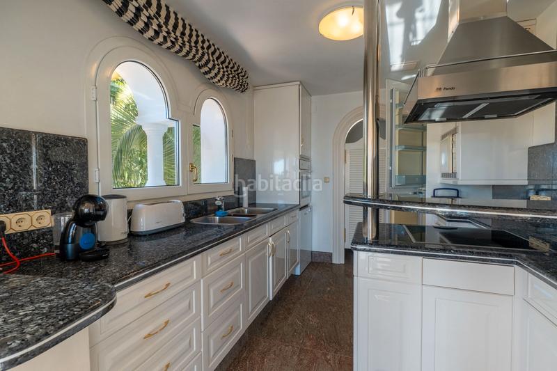 Foto 20989a4f-727e-4432-8b79-d5dcf482b887. Xalet amb calefacció aparcament piscina a Cala Advocat-Baladrar Benissa