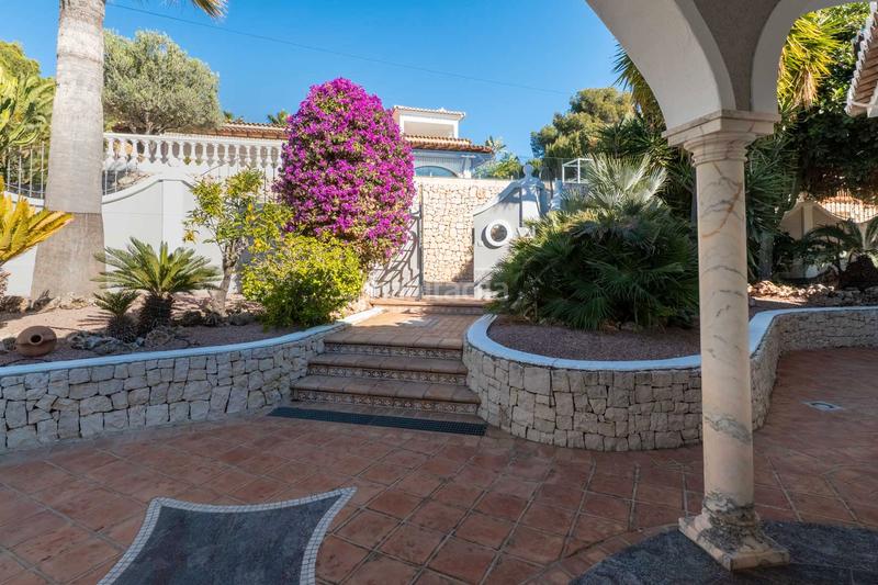 Foto ad5a931b-776e-4c64-a81f-88b37e33eb3f. Xalet amb calefacció aparcament piscina a Cala Advocat-Baladrar Benissa