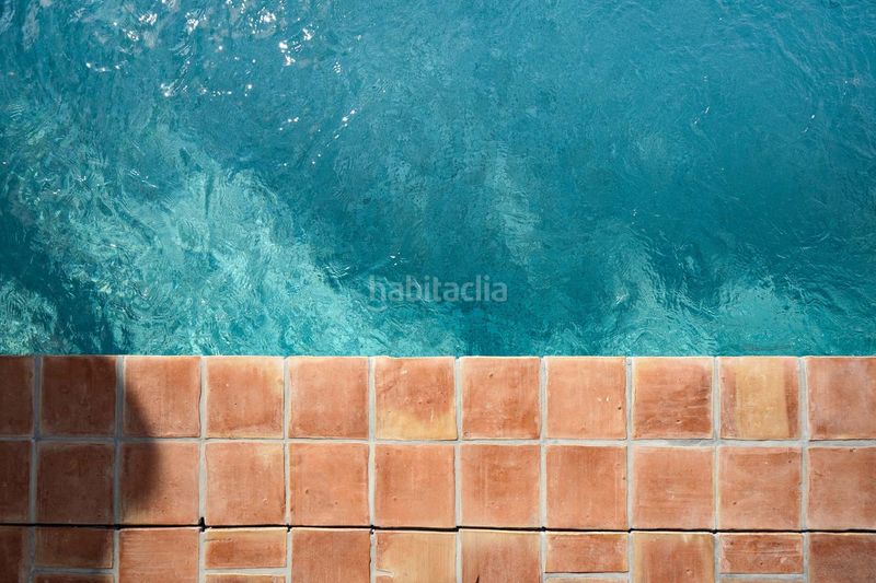 Foto 8c1a7aa6-4659-4ead-ab73-97195c58e5a5. Xalet amb calefacció piscina a La Fustera Benissa